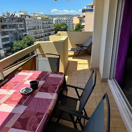 T2 Juan Les Pins A 300 M Des Plages *